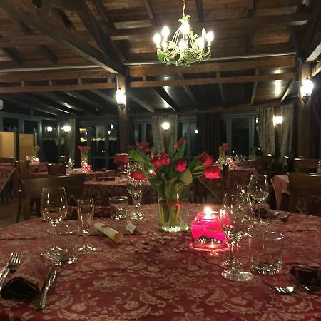 Tenuta Due Laghi Rivodutri Esterno foto