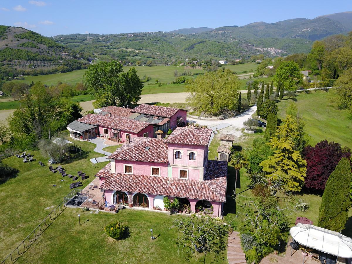 Tenuta Due Laghi Rivodutri Esterno foto