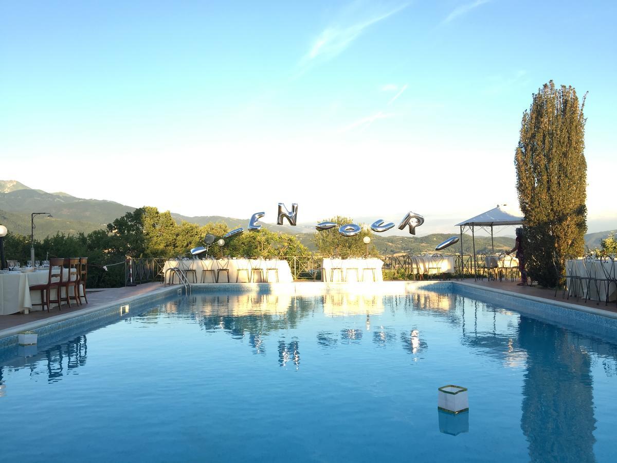 Tenuta Due Laghi Rivodutri Esterno foto