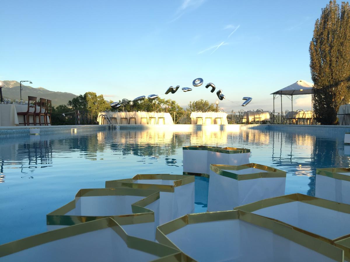 Tenuta Due Laghi Rivodutri Esterno foto